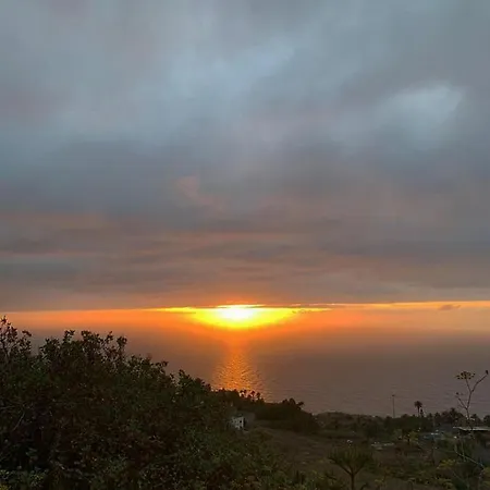 Апартаменты Moon House